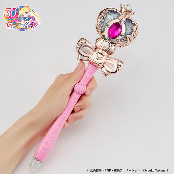 Bacchetta Magica Luminosa a LE - Sailor Moon Wand recensione e prezzo